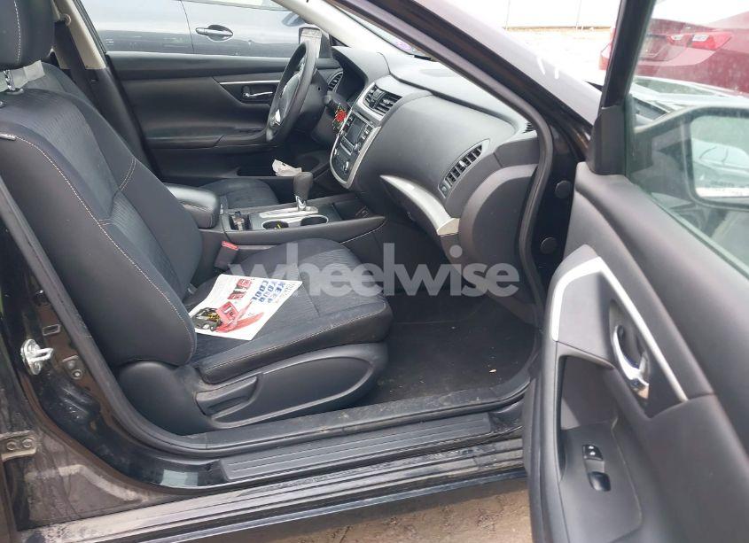 Photo 5 of 2018 Nissan Altima 2.5 S (VIN 1N4AL3AP1JC139617)