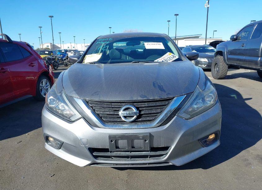 Photo 12 of 2018 Nissan Altima 2.5 SR (VIN 1N4AL3AP1JC156952)