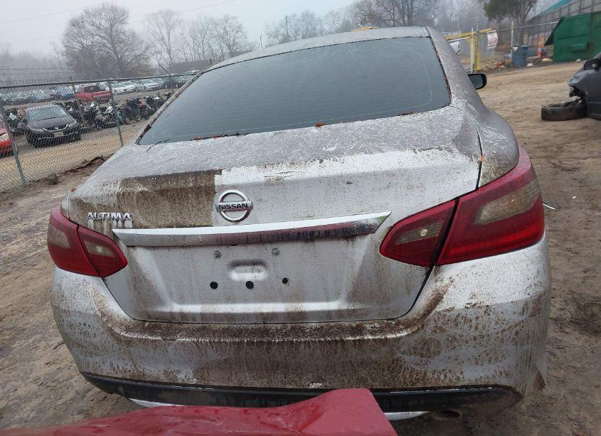Photo 17 of 2018 Nissan Altima 2.5 S (VIN 1N4AL3AP1JC167062)