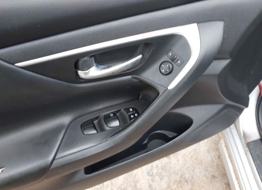 Photo 19 of 2018 Nissan Altima 2.5 S (VIN 1N4AL3AP1JC167062)