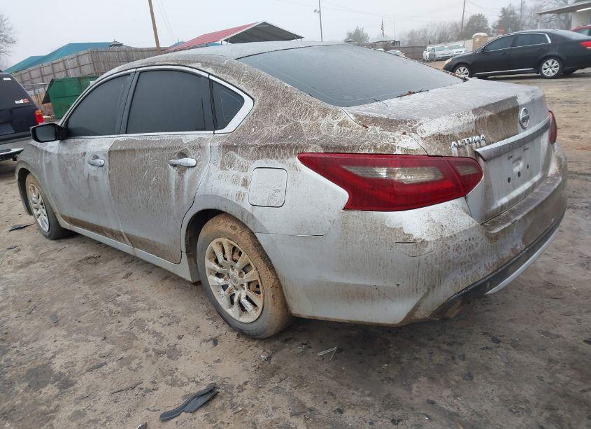 Photo 3 of 2018 Nissan Altima 2.5 S (VIN 1N4AL3AP1JC167062)