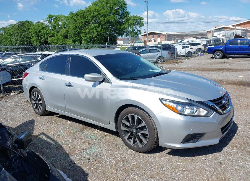 Photo 13 of 2018 Nissan Altima 2.5 SV (VIN 1N4AL3AP1JC171290)