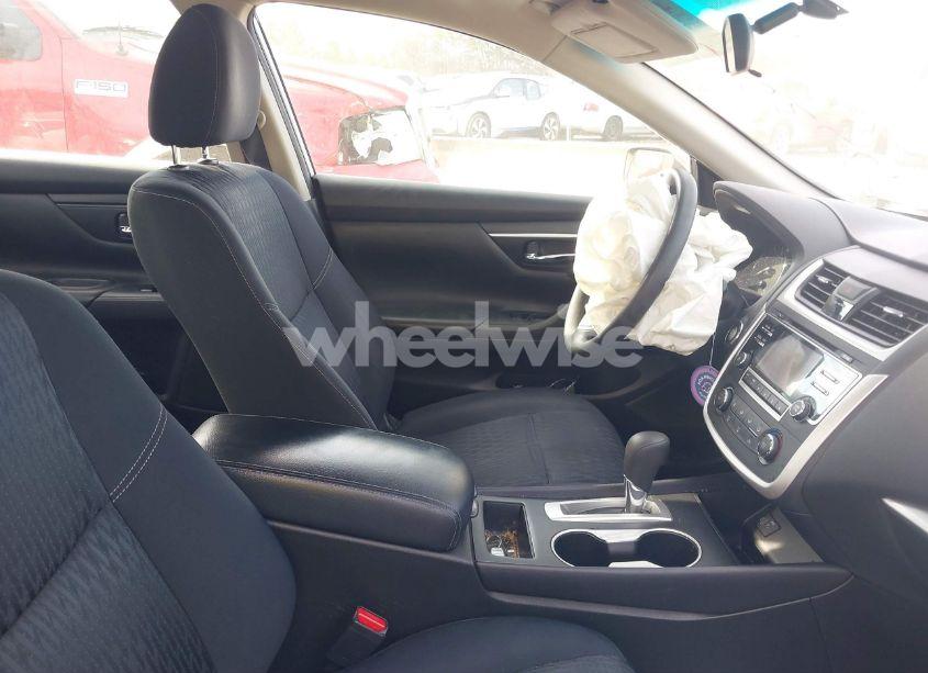 Photo 5 of 2018 Nissan Altima 2.5 S (VIN 1N4AL3AP1JC177350)