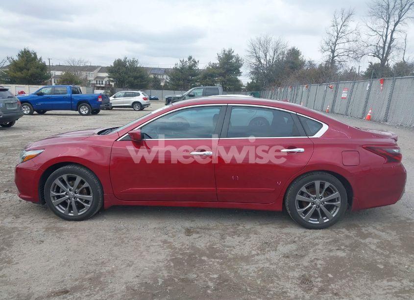 Photo 14 of 2018 Nissan Altima 2.5 SR (VIN 1N4AL3AP1JC178238)