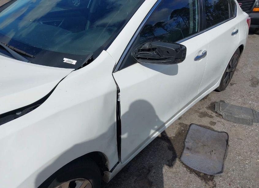 Photo 17 of 2018 Nissan Altima 2.5 SV (VIN 1N4AL3AP1JC197940)