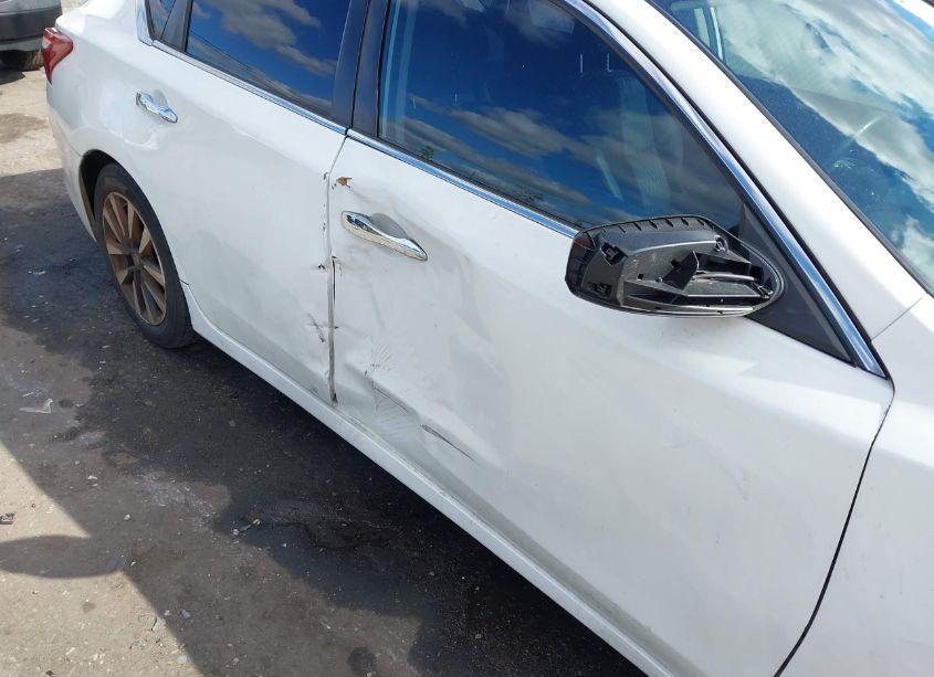 Photo 18 of 2018 Nissan Altima 2.5 SV (VIN 1N4AL3AP1JC197940)