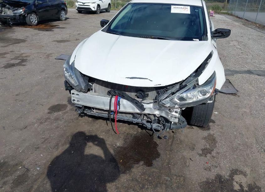 Photo 6 of 2018 Nissan Altima 2.5 SV (VIN 1N4AL3AP1JC197940)