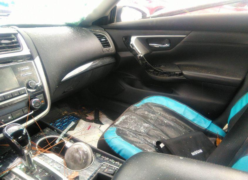 Photo 5 of 2018 Nissan Altima 2.5 SL (VIN 1N4AL3AP1JC200965)