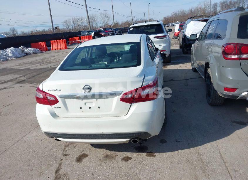 Photo 16 of 2018 Nissan Altima 2.5 S (VIN 1N4AL3AP1JC225641)