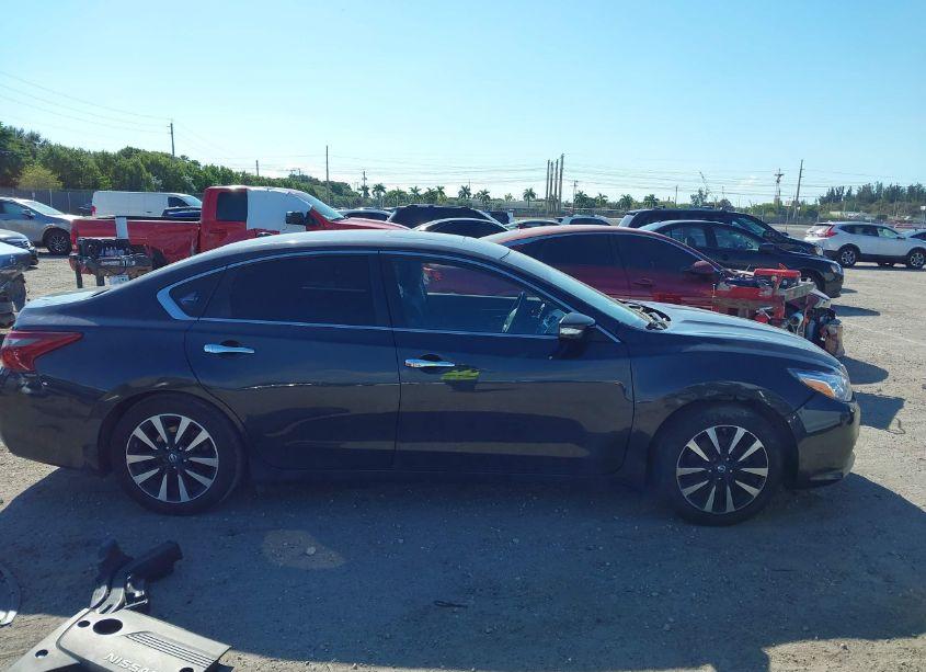 Photo 14 of 2018 Nissan Altima 2.5 SV (VIN 1N4AL3AP1JC227356)
