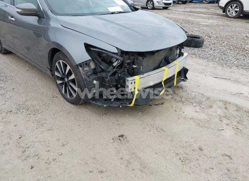 Photo 12 of 2018 Nissan Altima 2.5 SL (VIN 1N4AL3AP1JC245971)