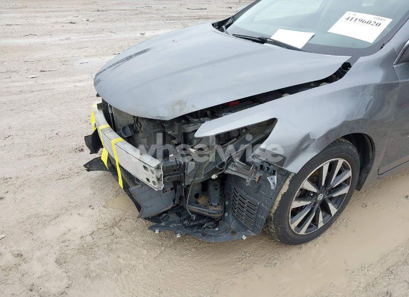 Photo 6 of 2018 Nissan Altima 2.5 SL (VIN 1N4AL3AP1JC245971)