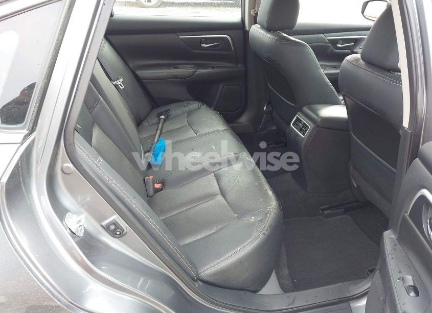 Photo 8 of 2018 Nissan Altima 2.5 SL (VIN 1N4AL3AP1JC245971)