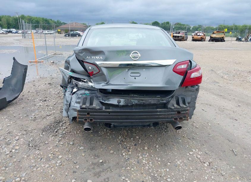 Photo 6 of 2018 Nissan Altima 2.5 S (VIN 1N4AL3AP1JC249714)
