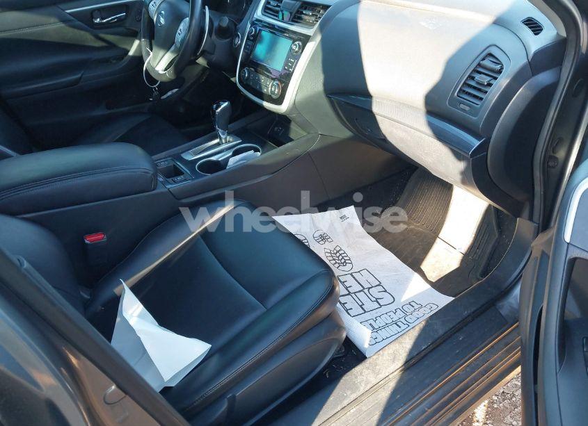 Photo 5 of 2018 Nissan Altima 2.5 SR (VIN 1N4AL3AP1JC270966)