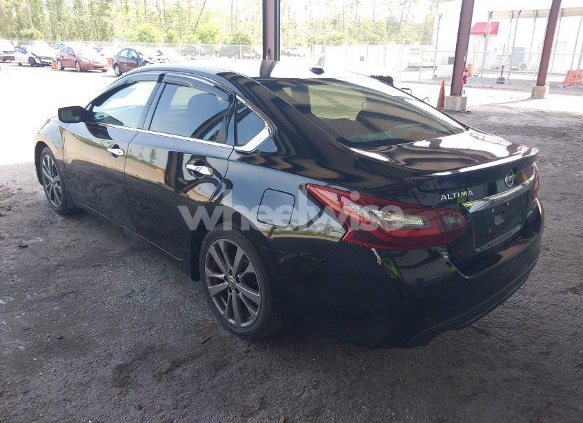 Photo 3 of 2018 Nissan Altima 2.5 SR (VIN 1N4AL3AP1JC277304)