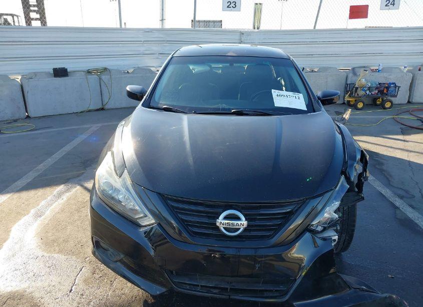 Photo 12 of 2018 Nissan Altima 2.5 SR (VIN 1N4AL3AP1JC280493)
