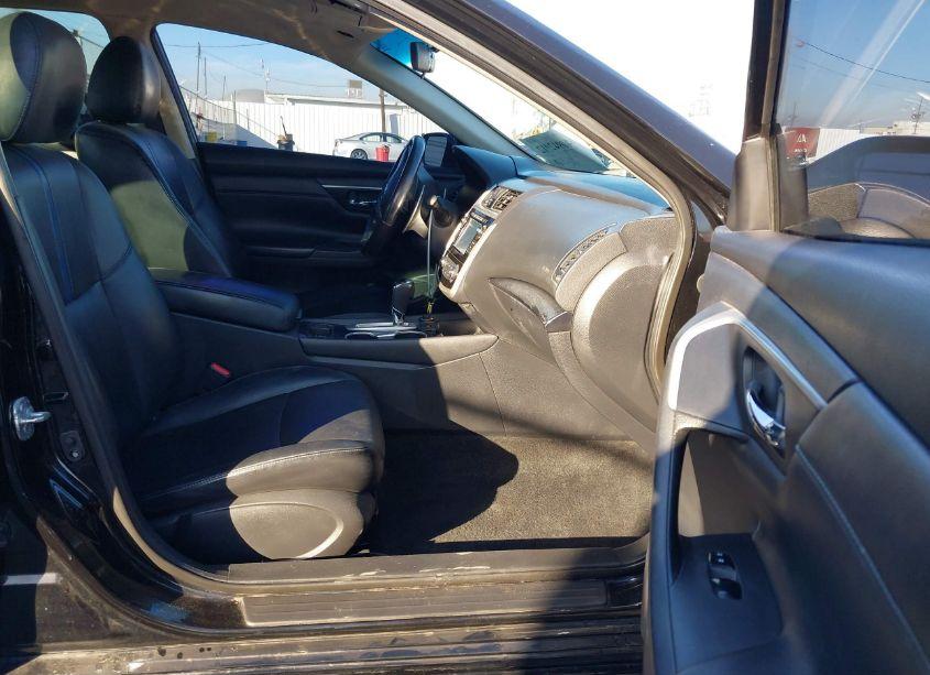 Photo 5 of 2018 Nissan Altima 2.5 SR (VIN 1N4AL3AP1JC280493)