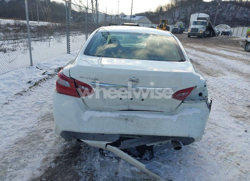 Photo 17 of 2018 Nissan Altima 2.5 S (VIN 1N4AL3AP1JC281448)