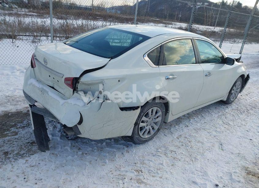 Photo 4 of 2018 Nissan Altima 2.5 S (VIN 1N4AL3AP1JC281448)