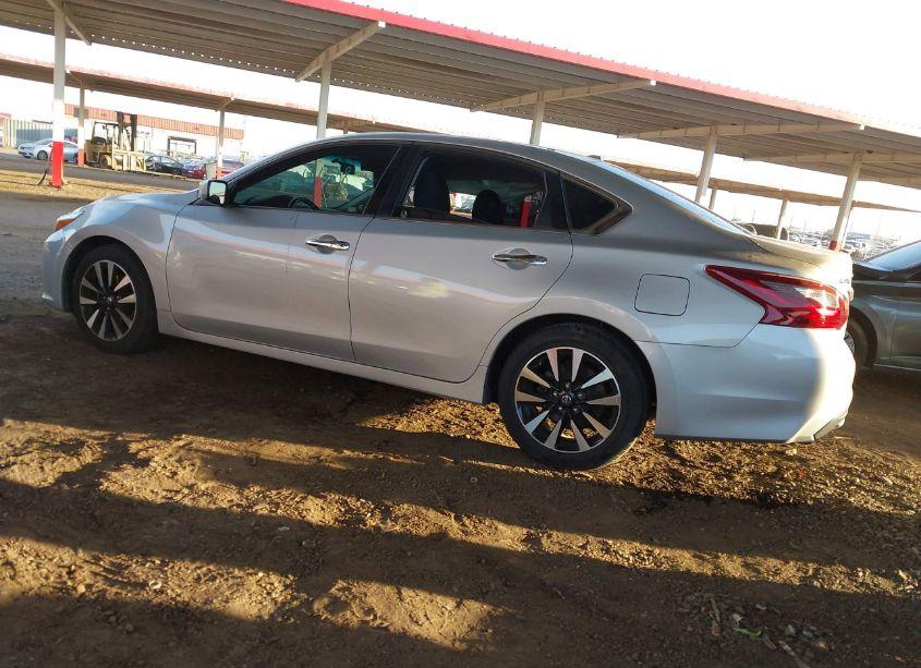 Photo 3 of 2018 Nissan Altima 2.5 SV (VIN 1N4AL3AP1JC282471)