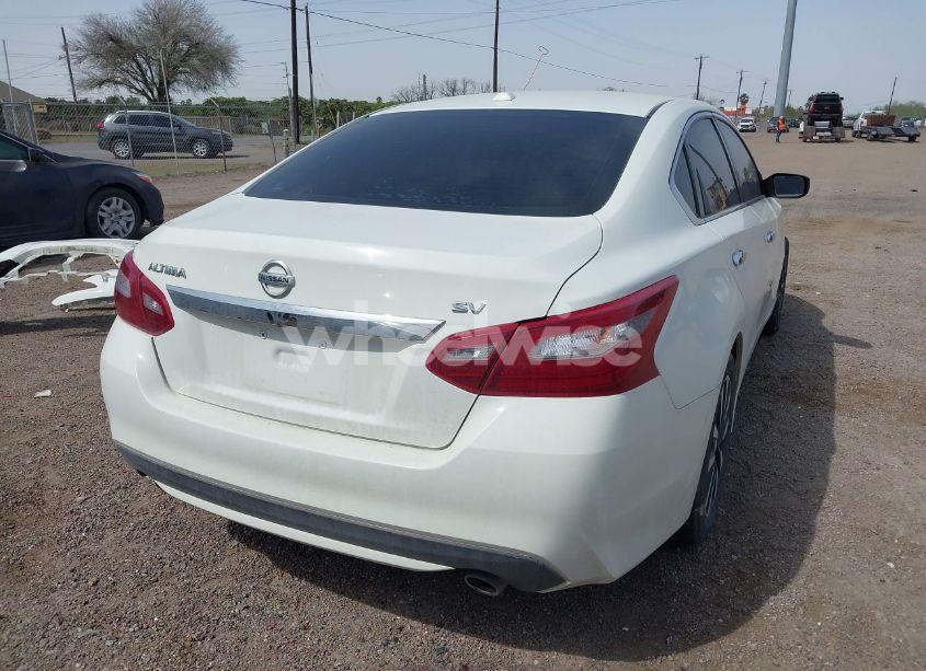 Photo 4 of 2018 Nissan Altima 2.5 SV (VIN 1N4AL3AP1JC283393)