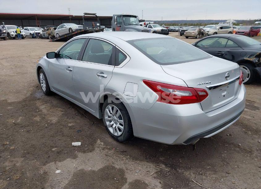 Photo 3 of 2018 Nissan Altima 2.5 S (VIN 1N4AL3AP1JC294667)