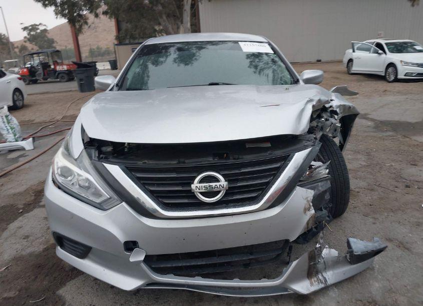 Photo 11 of 2018 Nissan Altima 2.5 S (VIN 1N4AL3AP1JC476742)