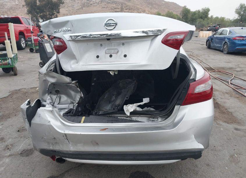 Photo 15 of 2018 Nissan Altima 2.5 S (VIN 1N4AL3AP1JC476742)