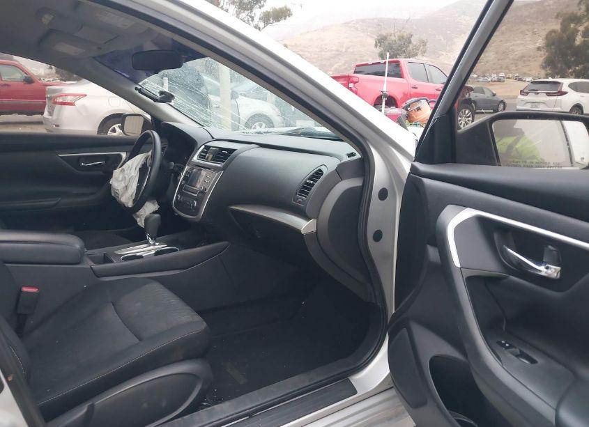 Photo 5 of 2018 Nissan Altima 2.5 S (VIN 1N4AL3AP1JC476742)