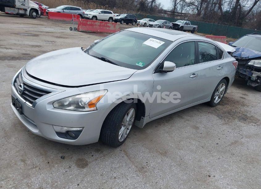 Photo 2 of 2013 Nissan Altima 2.5 SV (VIN 1N4AL3AP2DC114682)