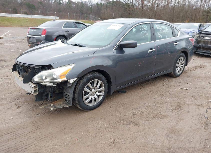 Photo 2 of 2013 Nissan Altima 2.5 S (VIN 1N4AL3AP2DC117565)