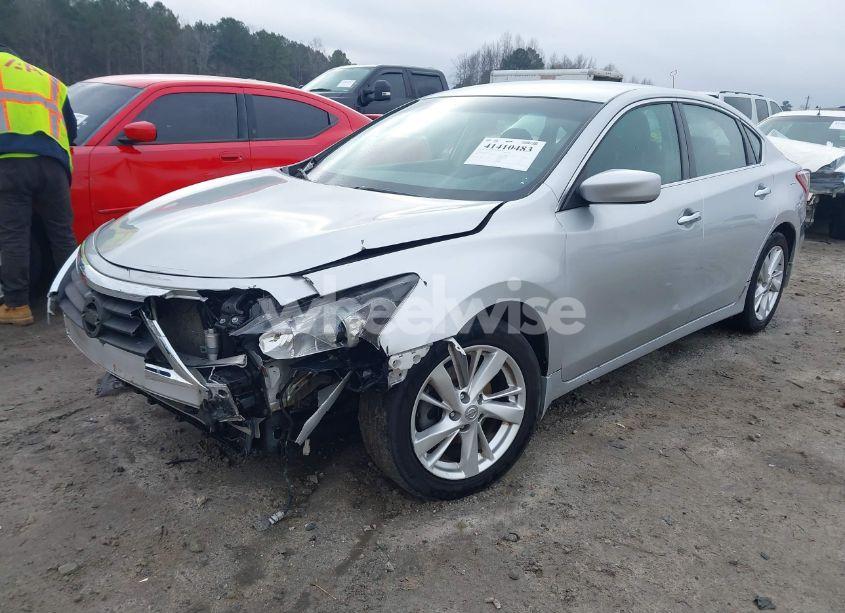 Photo 2 of 2013 Nissan Altima 2.5 SV (VIN 1N4AL3AP2DC135645)