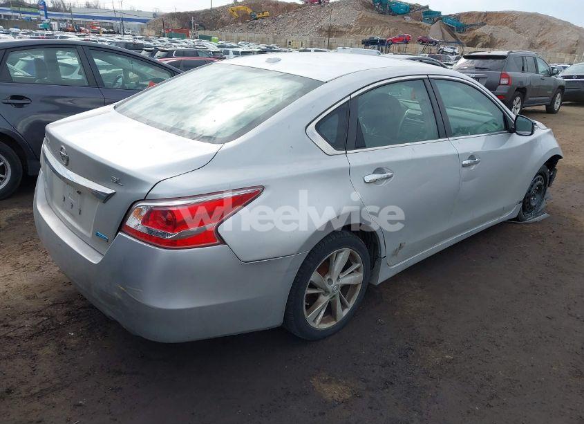 Photo 4 of 2013 Nissan Altima 2.5 SL (VIN 1N4AL3AP2DC135919)