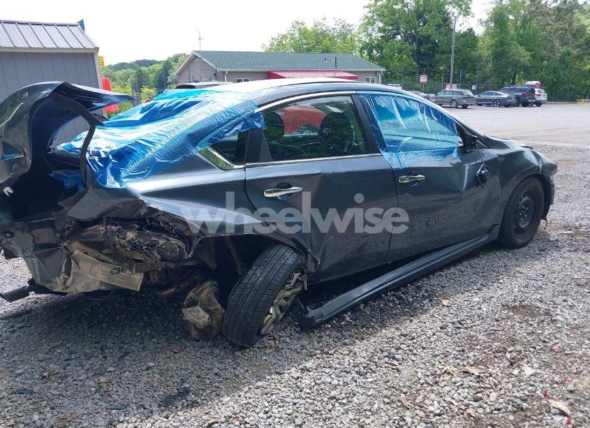 Photo 4 of 2013 Nissan Altima 2.5 S (VIN 1N4AL3AP2DC161016)