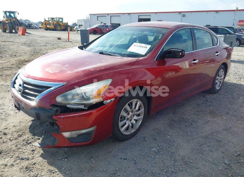 Photo 2 of 2013 Nissan Altima 2.5 S (VIN 1N4AL3AP2DC163641)