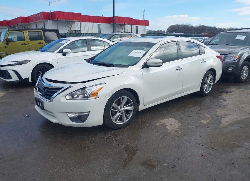 Photo 2 of 2013 Nissan Altima 2.5 SL (VIN 1N4AL3AP2DC181119)