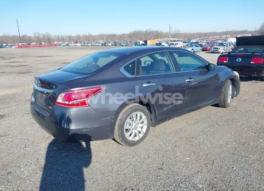 Photo 4 of 2013 Nissan Altima 2.5 S (VIN 1N4AL3AP2DC201918)