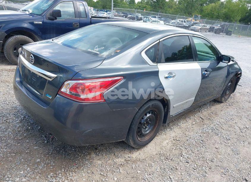 Photo 4 of 2013 Nissan Altima 2.5 S (VIN 1N4AL3AP2DC237298)