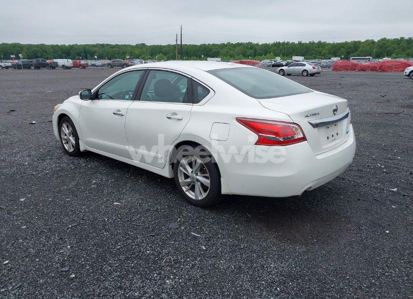 Photo 3 of 2013 Nissan Altima 2.5 SL (VIN 1N4AL3AP2DC249483)