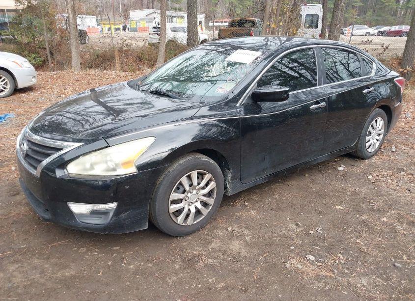 Photo 2 of 2013 Nissan Altima 2.5 S (VIN 1N4AL3AP2DC251282)