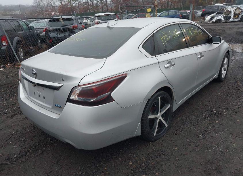 Photo 4 of 2013 Nissan Altima 2.5 S (VIN 1N4AL3AP2DC281267)