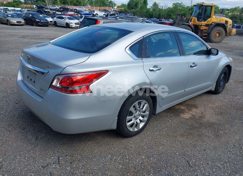 Photo 4 of 2013 Nissan Altima 2.5 S (VIN 1N4AL3AP2DC282984)