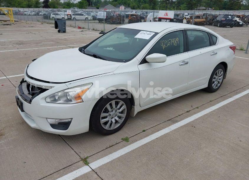 Photo 2 of 2013 Nissan Altima 2.5 S (VIN 1N4AL3AP2DC291815)