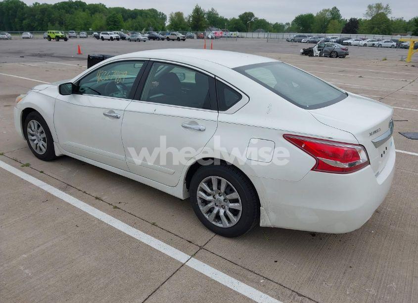 Photo 3 of 2013 Nissan Altima 2.5 S (VIN 1N4AL3AP2DC291815)