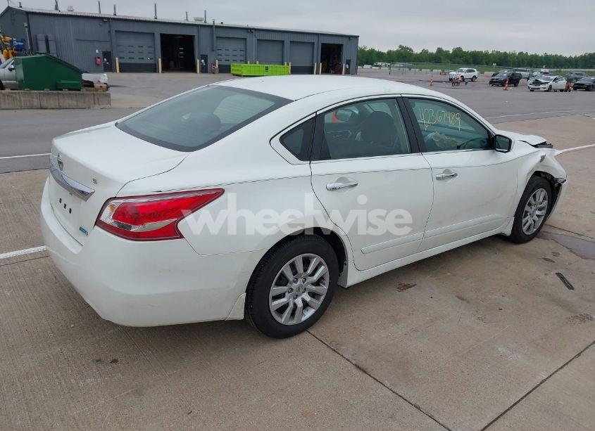 Photo 4 of 2013 Nissan Altima 2.5 S (VIN 1N4AL3AP2DC291815)