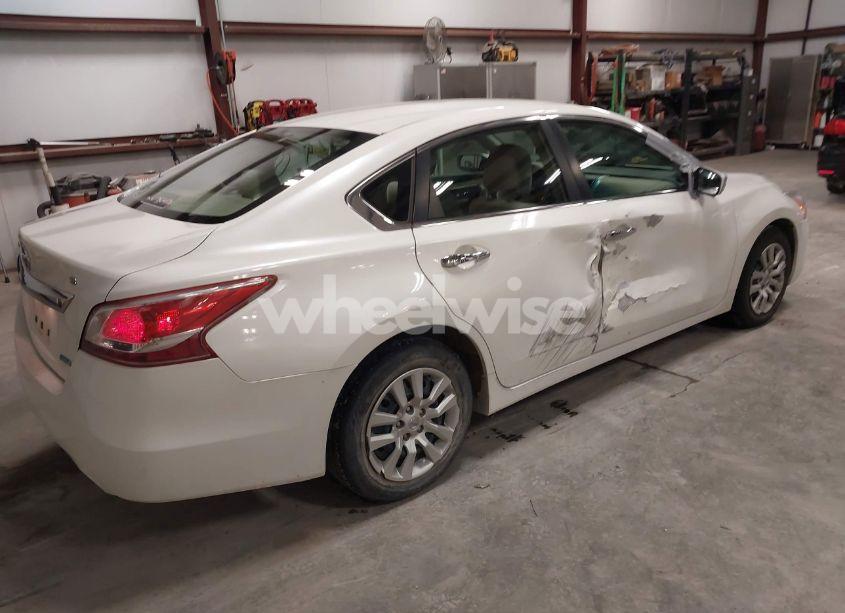 Photo 4 of 2013 Nissan Altima 2.5 S (VIN 1N4AL3AP2DC296061)