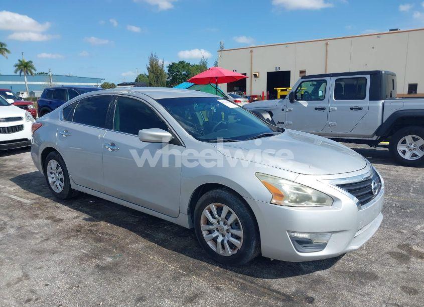 2013 Nissan Altima 2.5 S (VIN 1N4AL3AP2DN414999) main photo