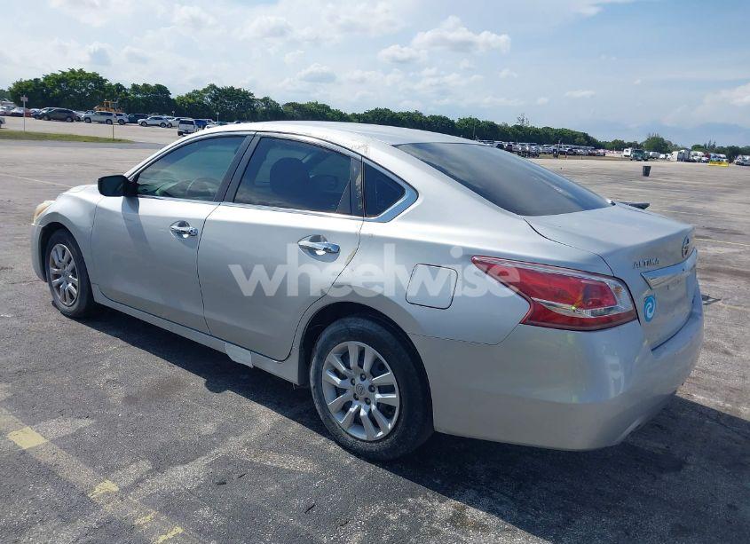 Photo 3 of 2013 Nissan Altima 2.5 S (VIN 1N4AL3AP2DN414999)