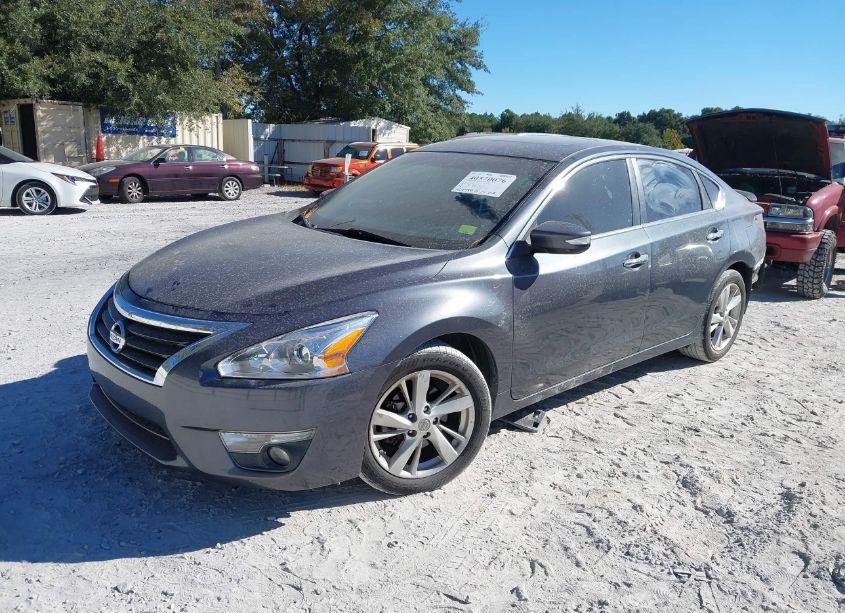 Photo 2 of 2013 Nissan Altima 2.5 SV (VIN 1N4AL3AP2DN422276)